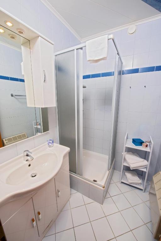 Seehotel Princes Sankt Kanzian am Klopeiner See Pokoj fotografie